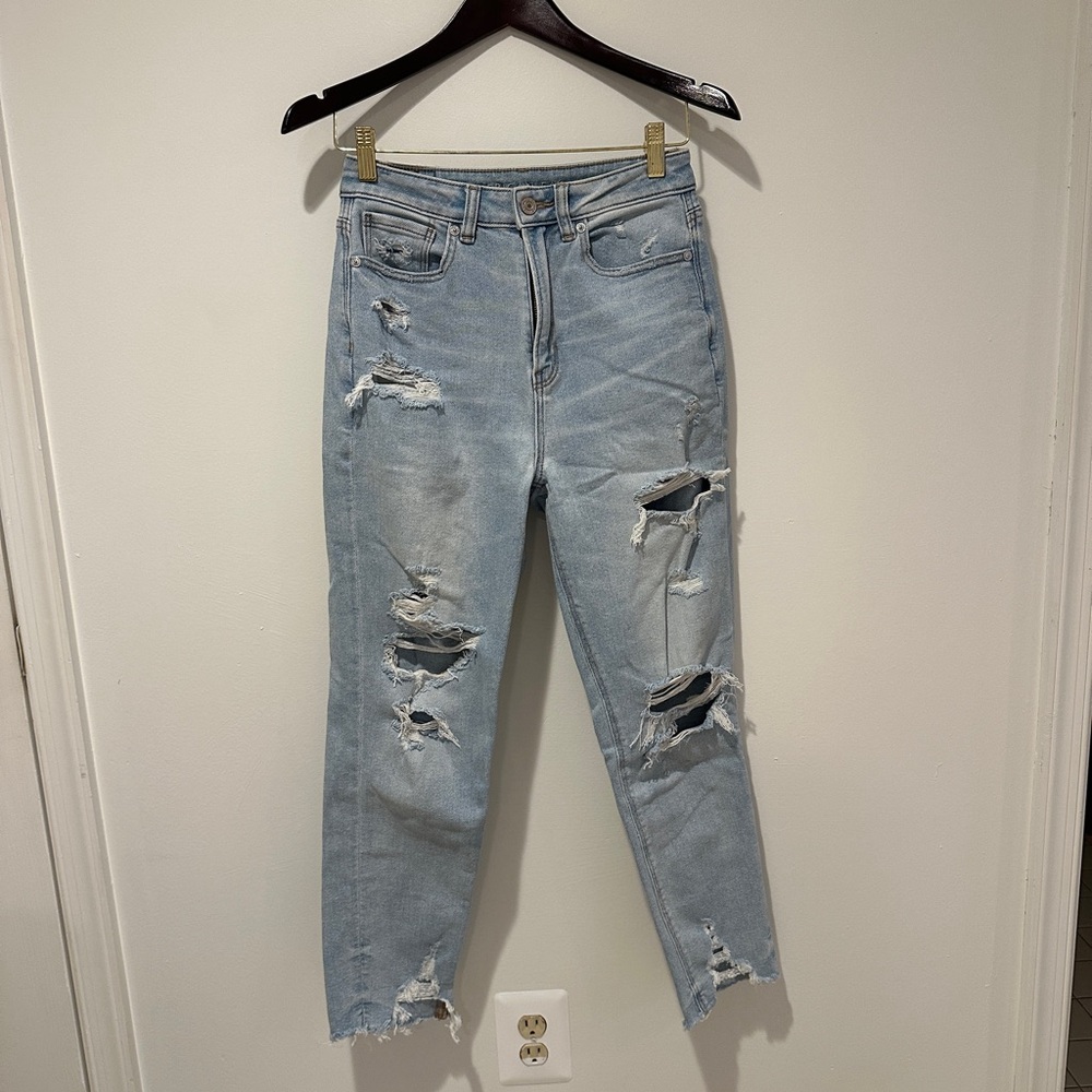American eagle distressed straight leg jean
